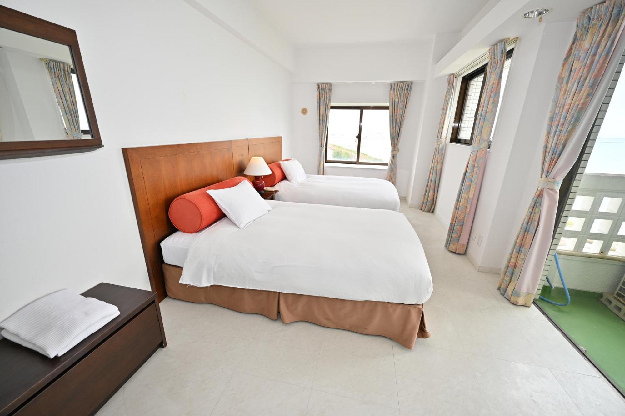 Hotel Royal Marine Palace Ishigakijima Ishigaki  Buitenkant foto